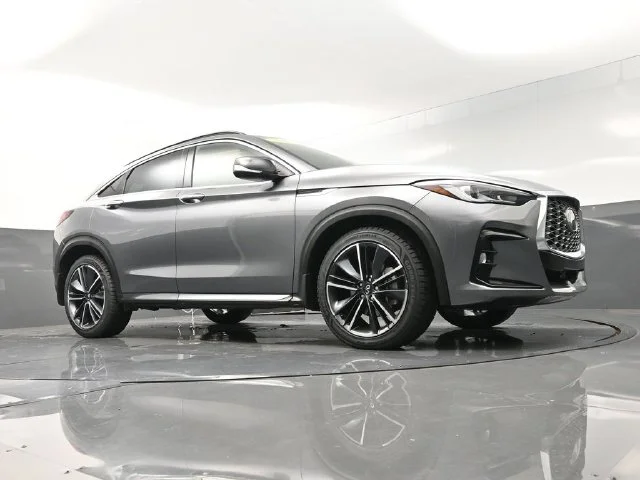 Used 2023 Gray INFINITI LUXE image 33