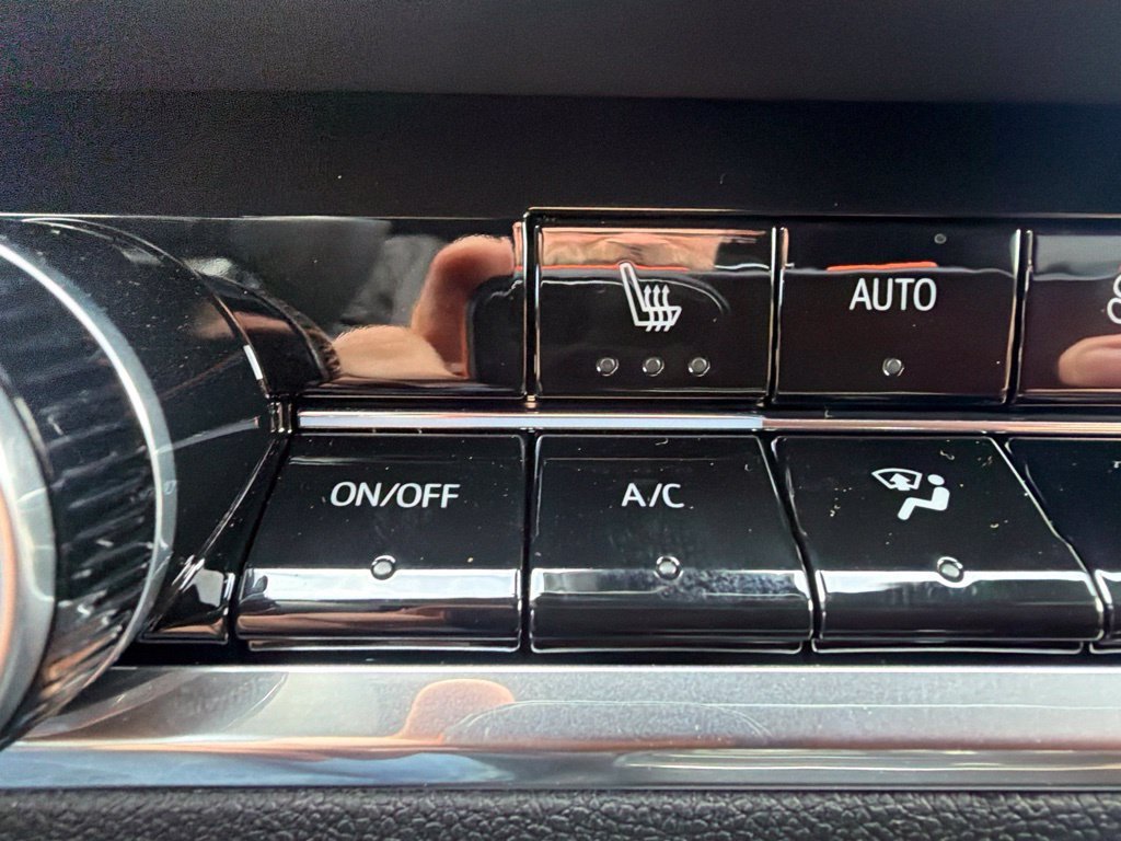 2027 Chevrolet Equinox LT - Photo 6
