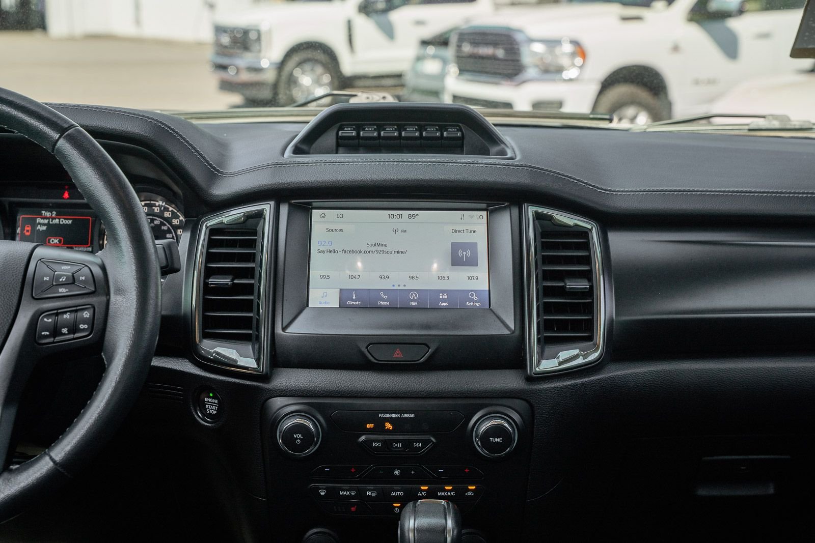 Used 2023 Green Ford Lariat image 39
