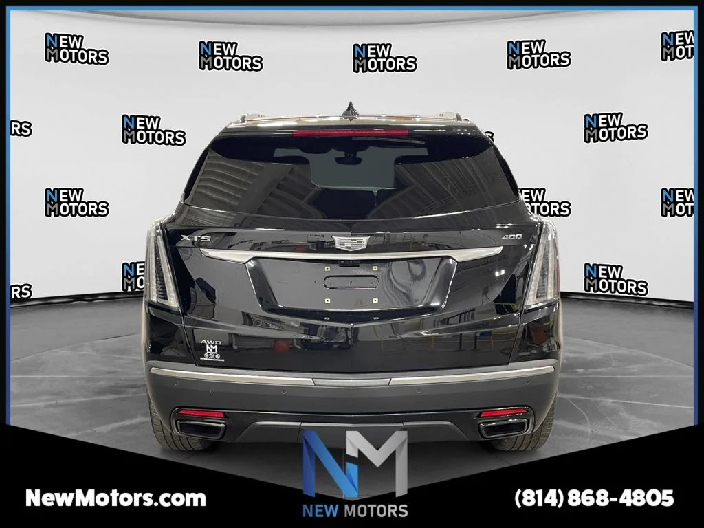 Used 2022 Black Metallic Cadillac Sport image 4