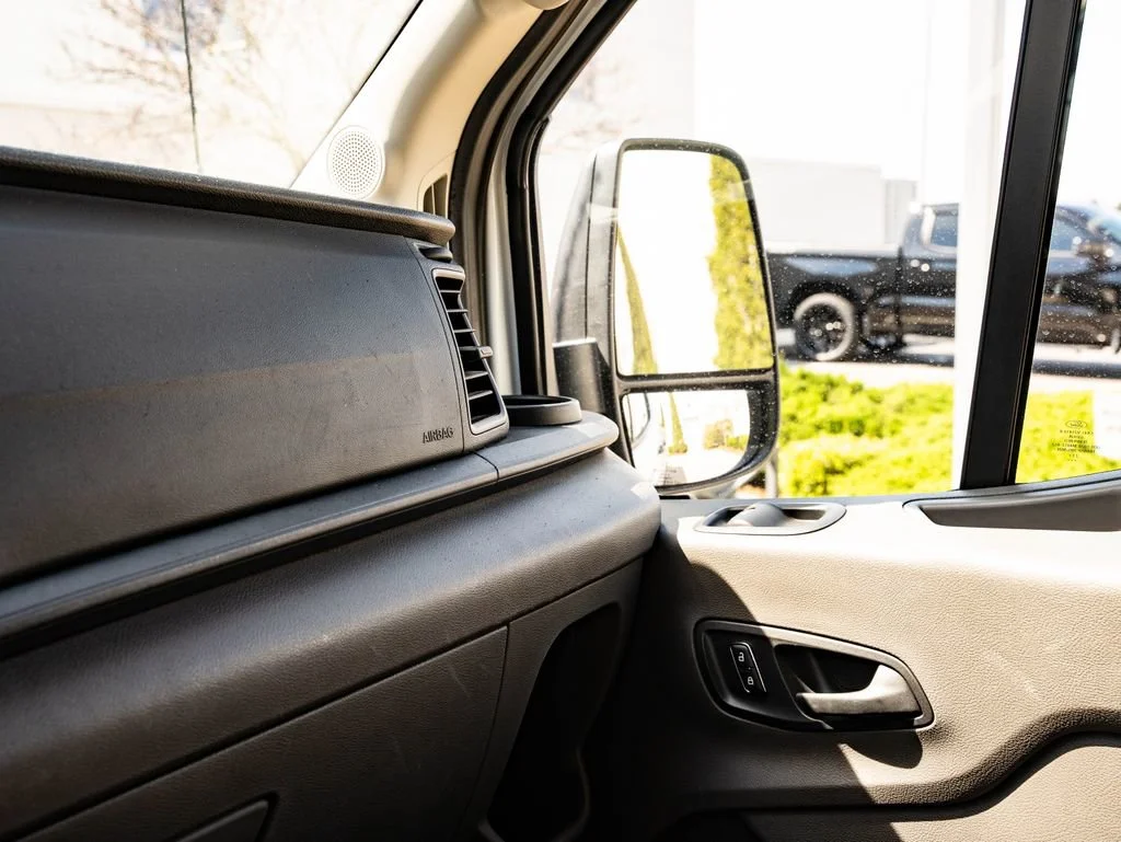 Used 2024 Oxford White Ford XLT image 37