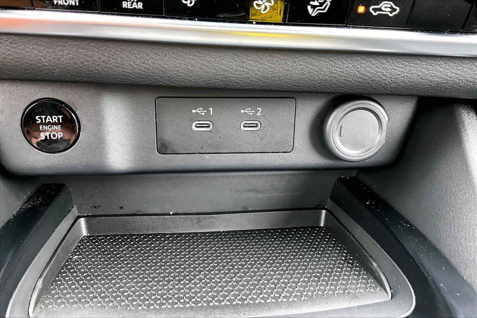 Used 2026 Everest White Pearl Tricoat Nissan SV image 34