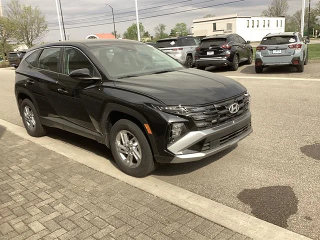 Certified Used 2026 Phantom Black Pearl Hyundai SE image 1