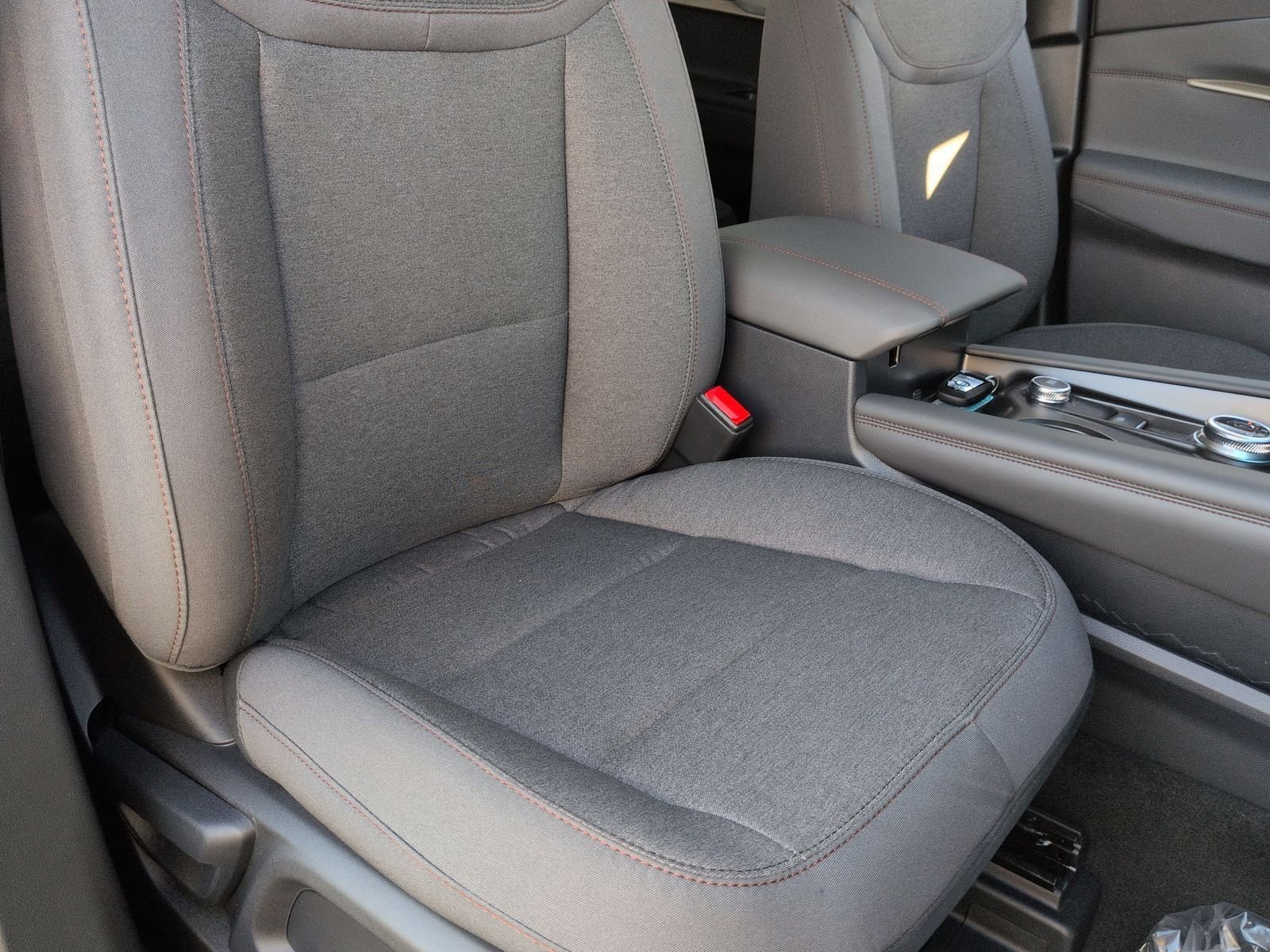 2026 Ford Explorer Active - Photo 22