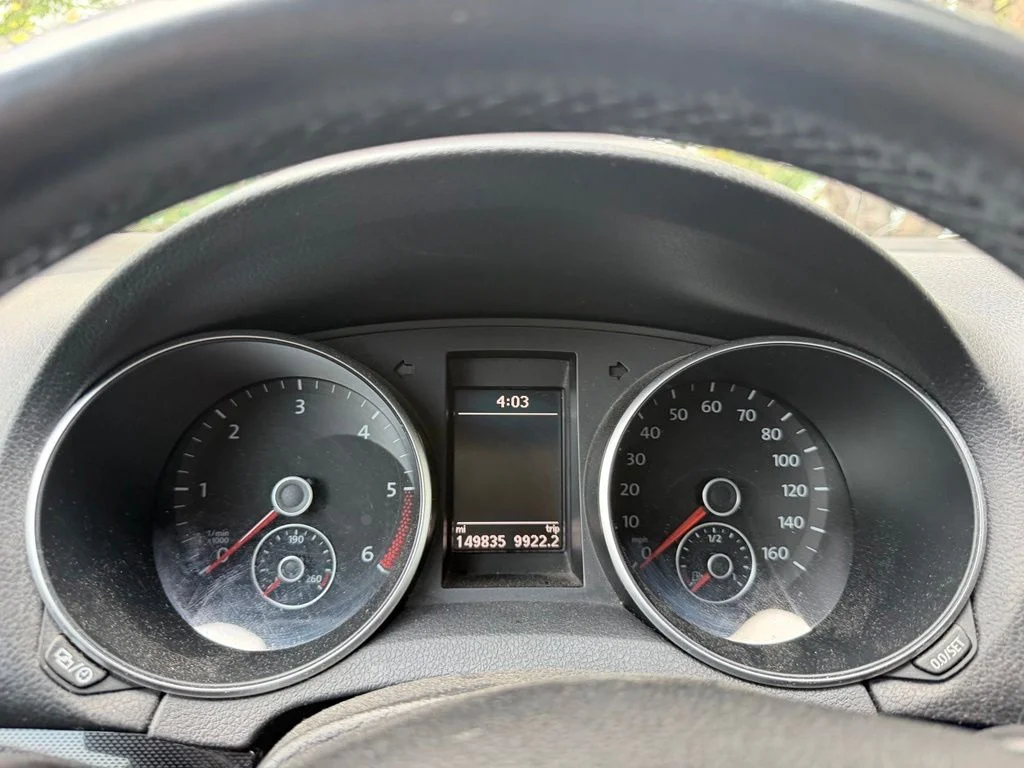 Used 2013 Silver Volkswagen 2.0L TDI image 13