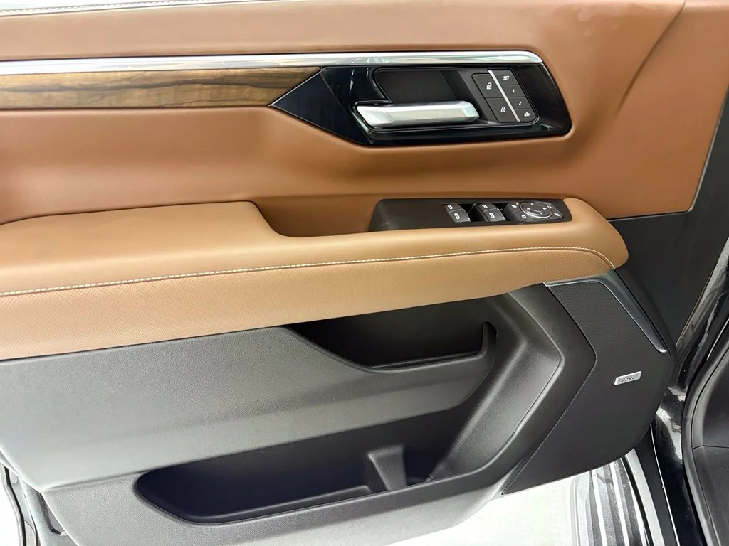 2026 Chevrolet Suburban High Country - Photo 32