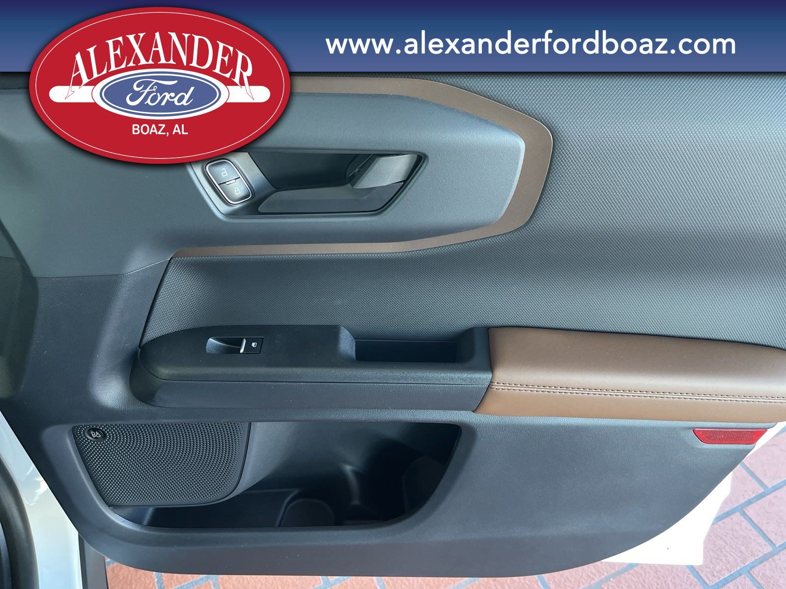 New 2024 Oxford White Ford Outer Banks® image 15