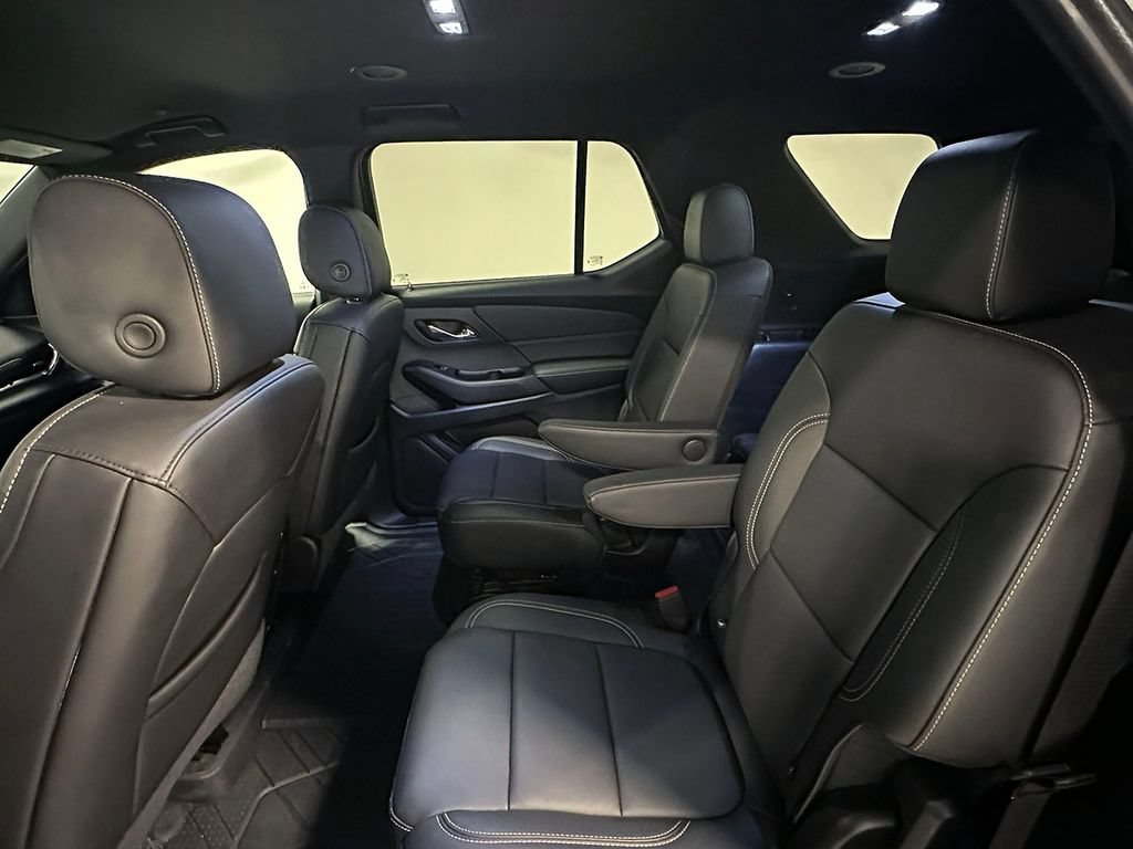 Used 2023 Sterling Gray Metallic Chevrolet LT Leather image 18