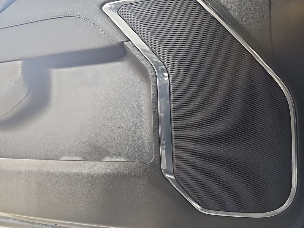 Used 2024 Sterling Gray Metallic Chevrolet LT (2FL) image 33