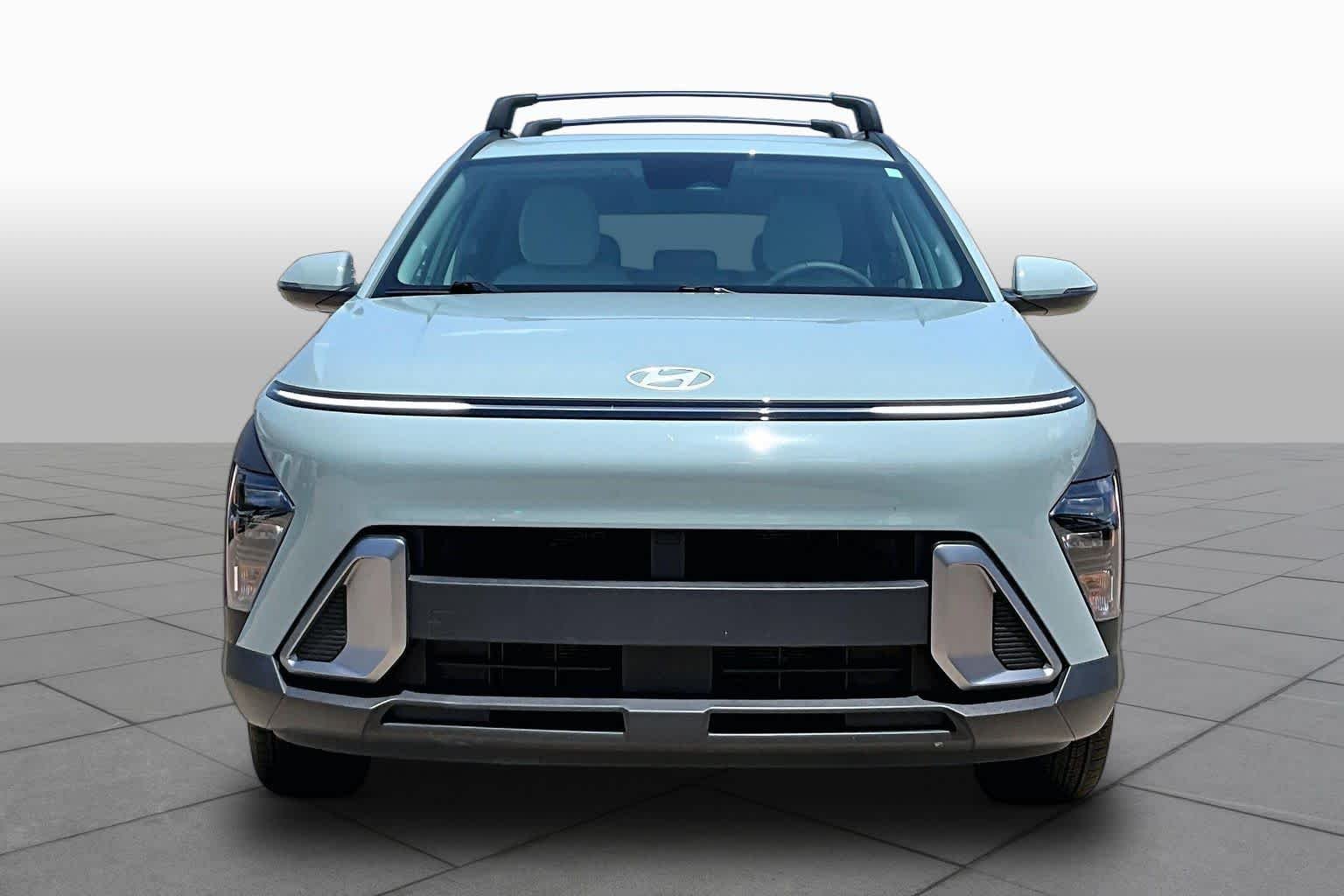 Used 2025 Mirage Green Hyundai SEL image 4