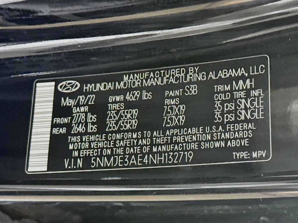 Used 2022 Black Hyundai Limited image 43