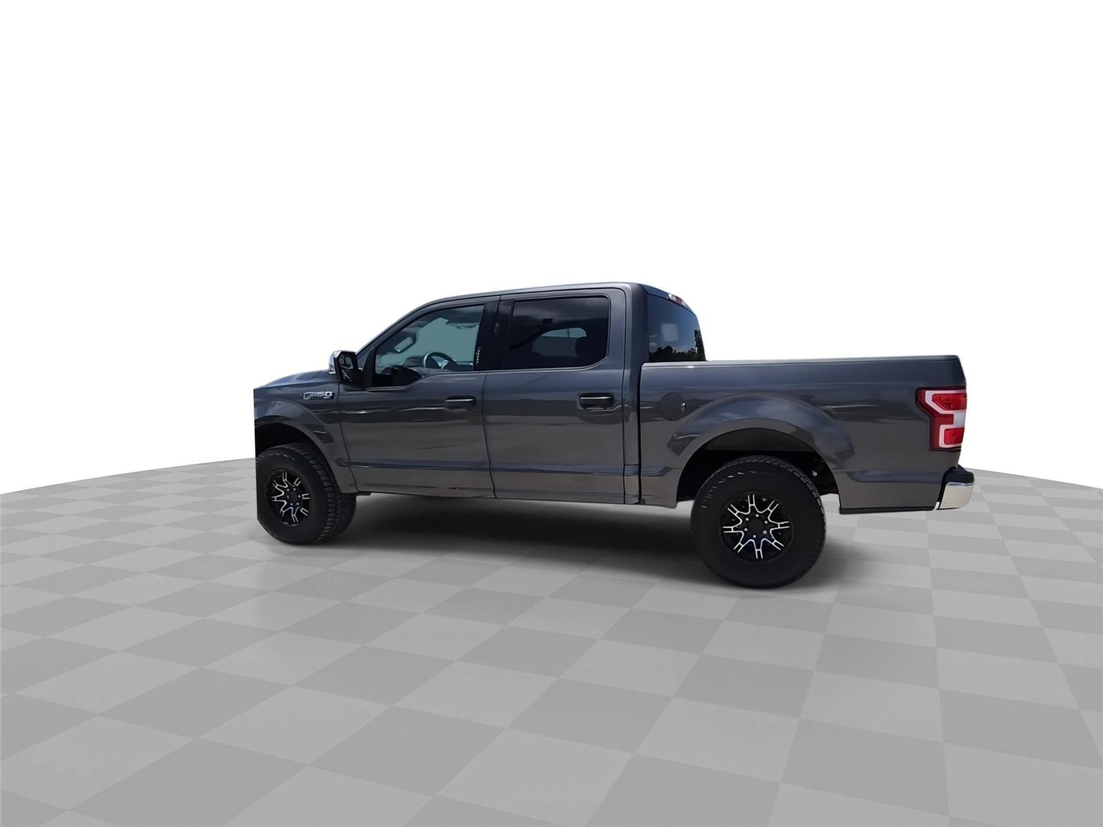 Used 2018 Magnetic Ford XLT image 6
