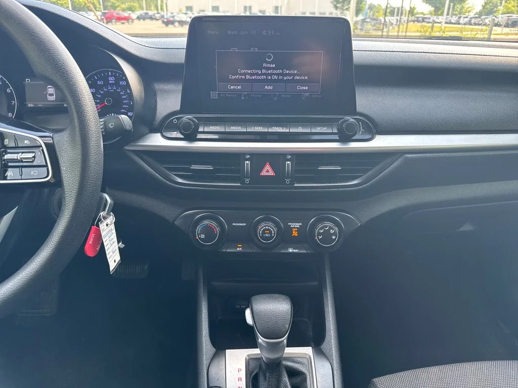 Used 2023 Deep Sea Blue Kia LXS image 18