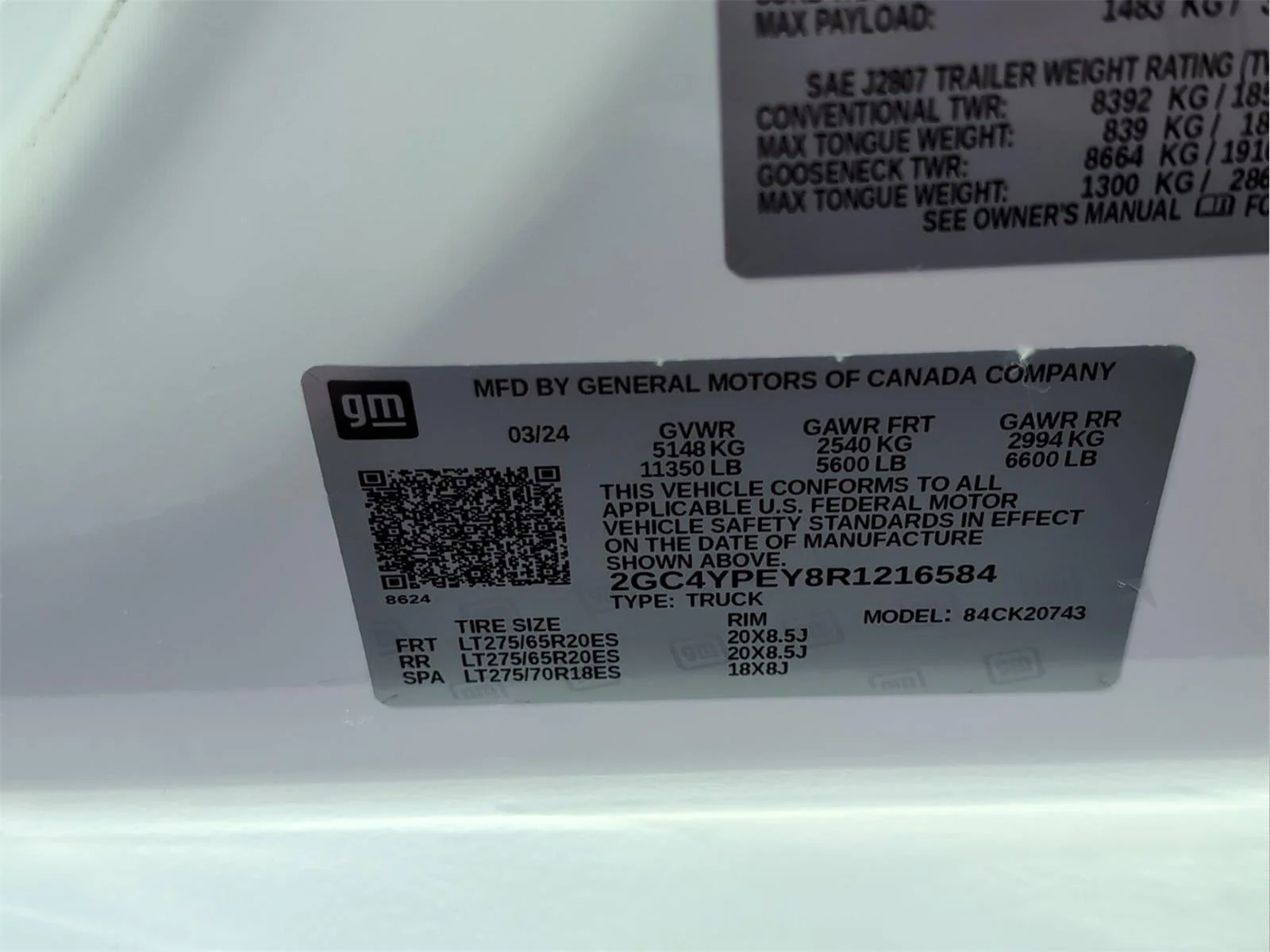 Used 2024 Summit White Chevrolet LTZ image 13