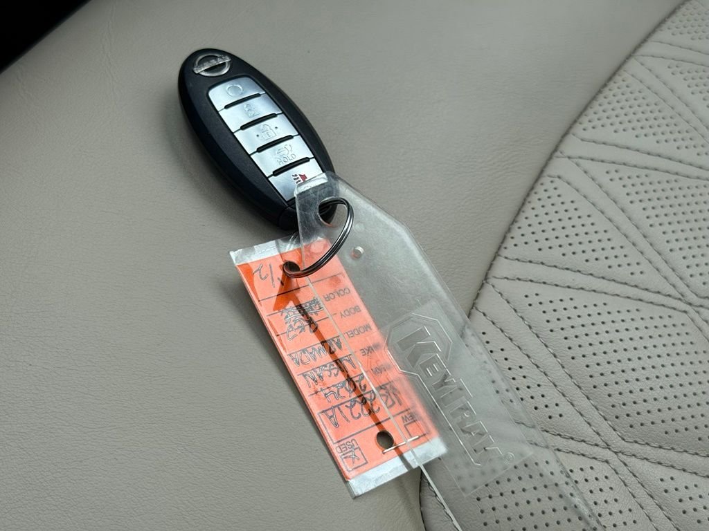 Used 2024 Red Nissan Platinum image 41