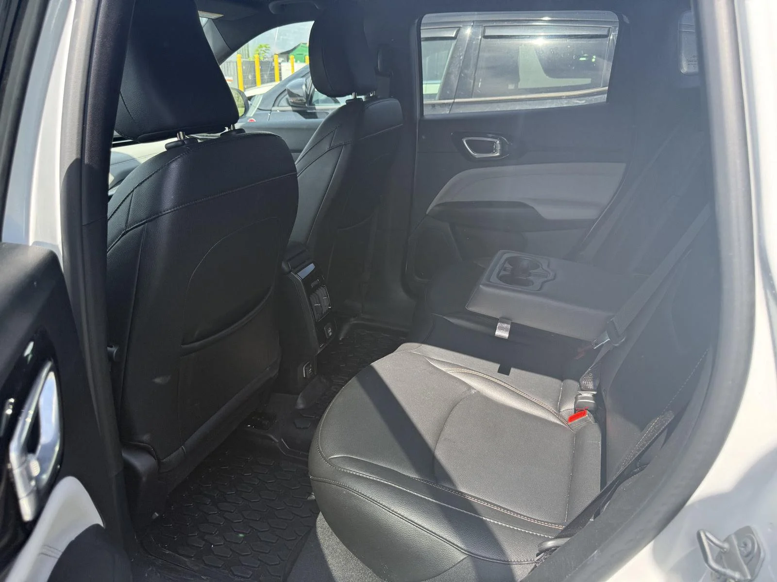 Used 2024 Bright White Clearcoat Jeep Limited image 4