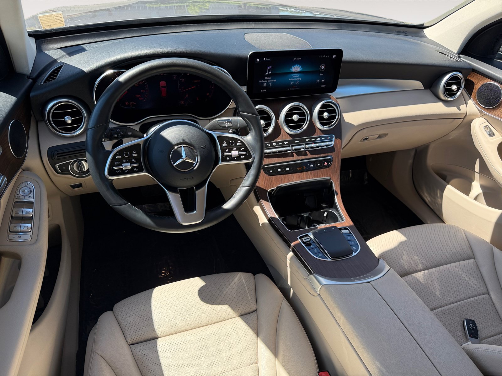 Used 2022 Mojave Silver Metallic Mercedes-Benz GLC 300 image 15
