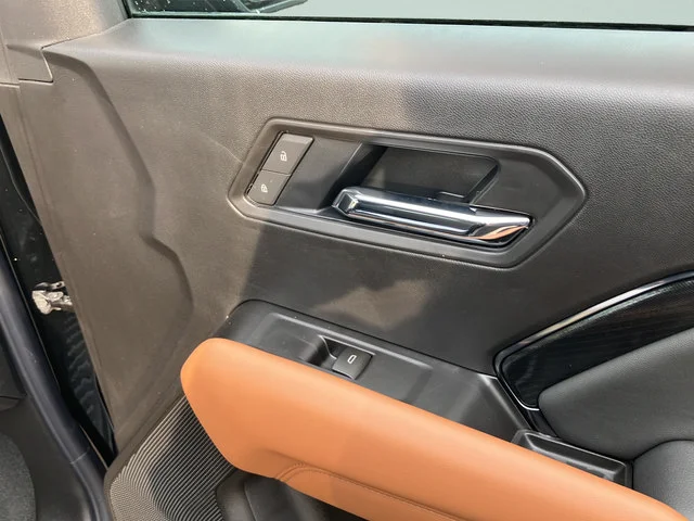 New 2026 Onyx Black GMC AT4 image 24