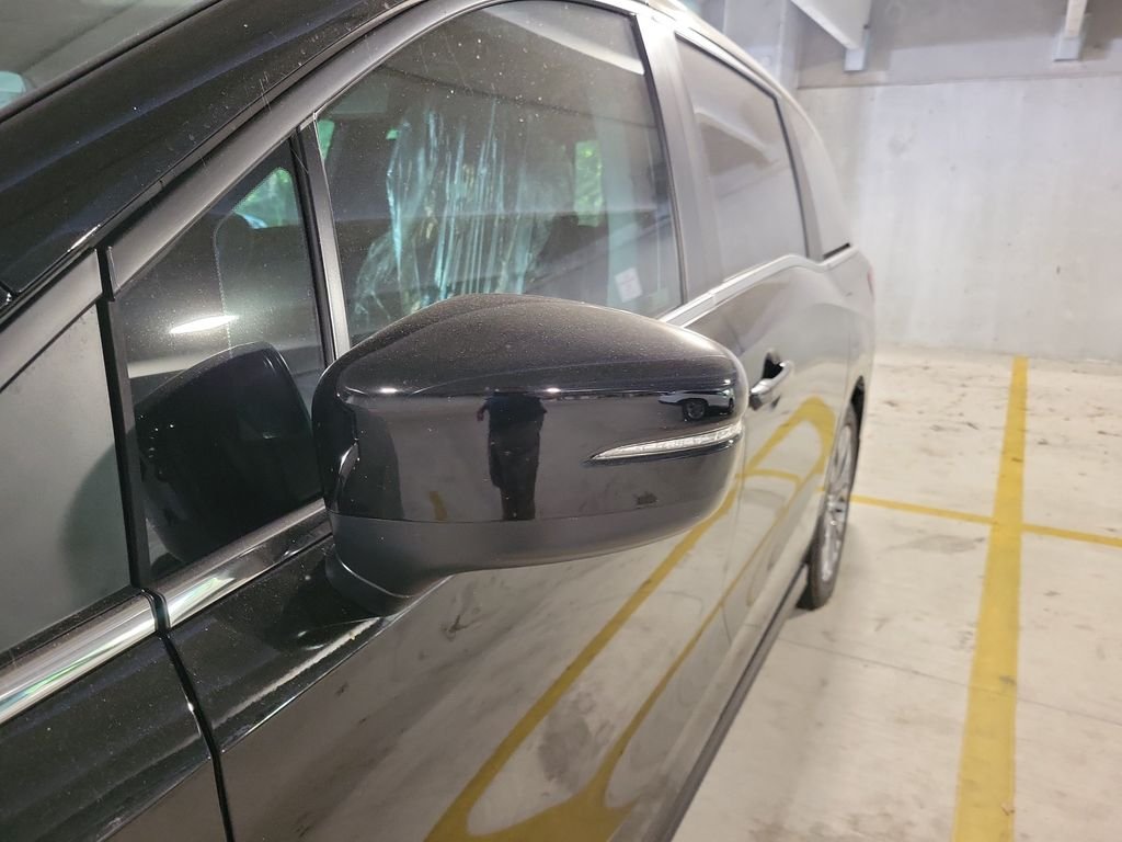 Certified Used 2025 Crystal Black Pearl Honda Touring image 6