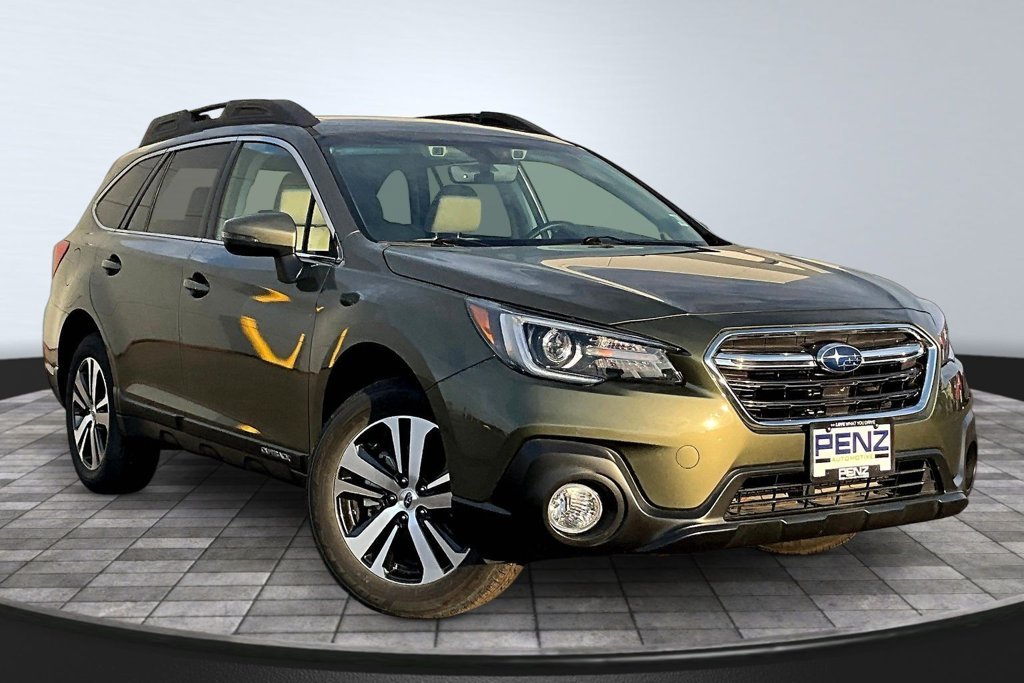 Used 2019 Green Subaru 2.5i image 3