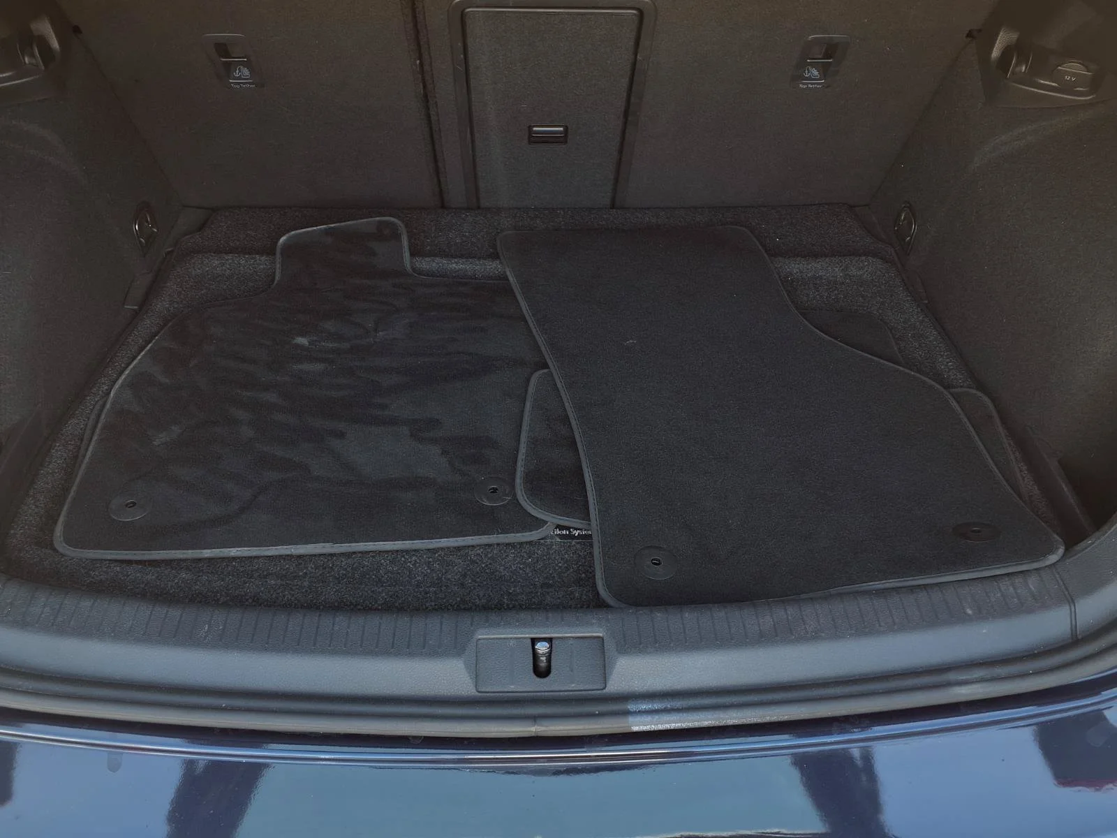 Used 2019 Blue Volkswagen 2.0T SE image 6