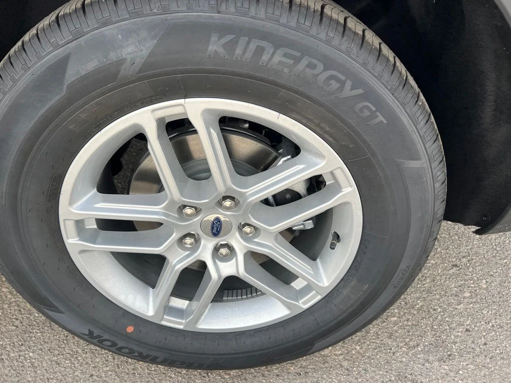 New 2026 Carbonized Gray Metallic Ford Active image 34