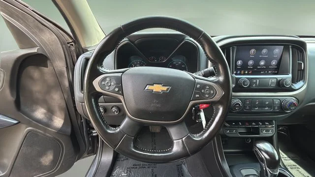 Used 2022 Gray Chevrolet Z71 image 12