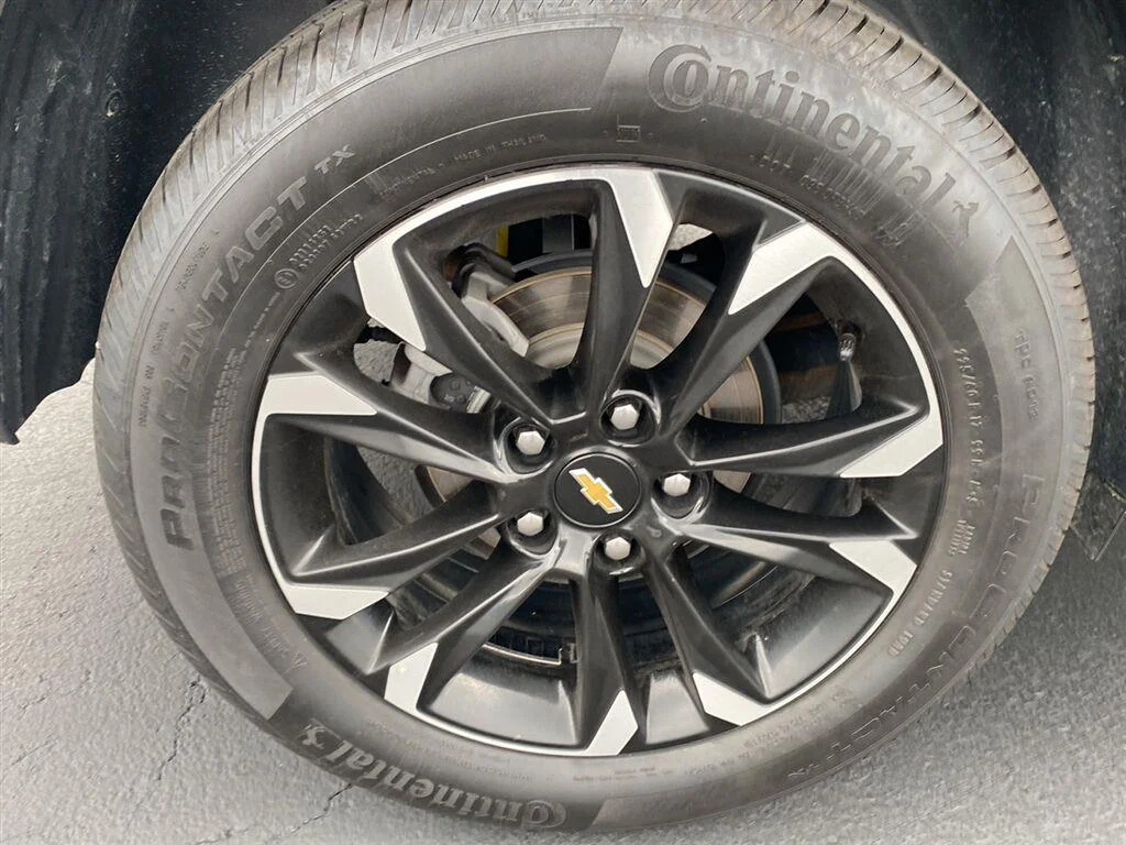 Used 2023 Mosaic Black Metallic Chevrolet LT image 13