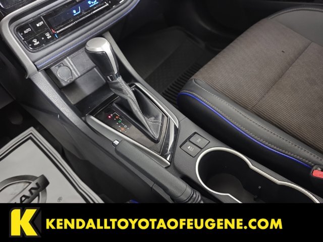 Used 2018 Gray Toyota SE image 18