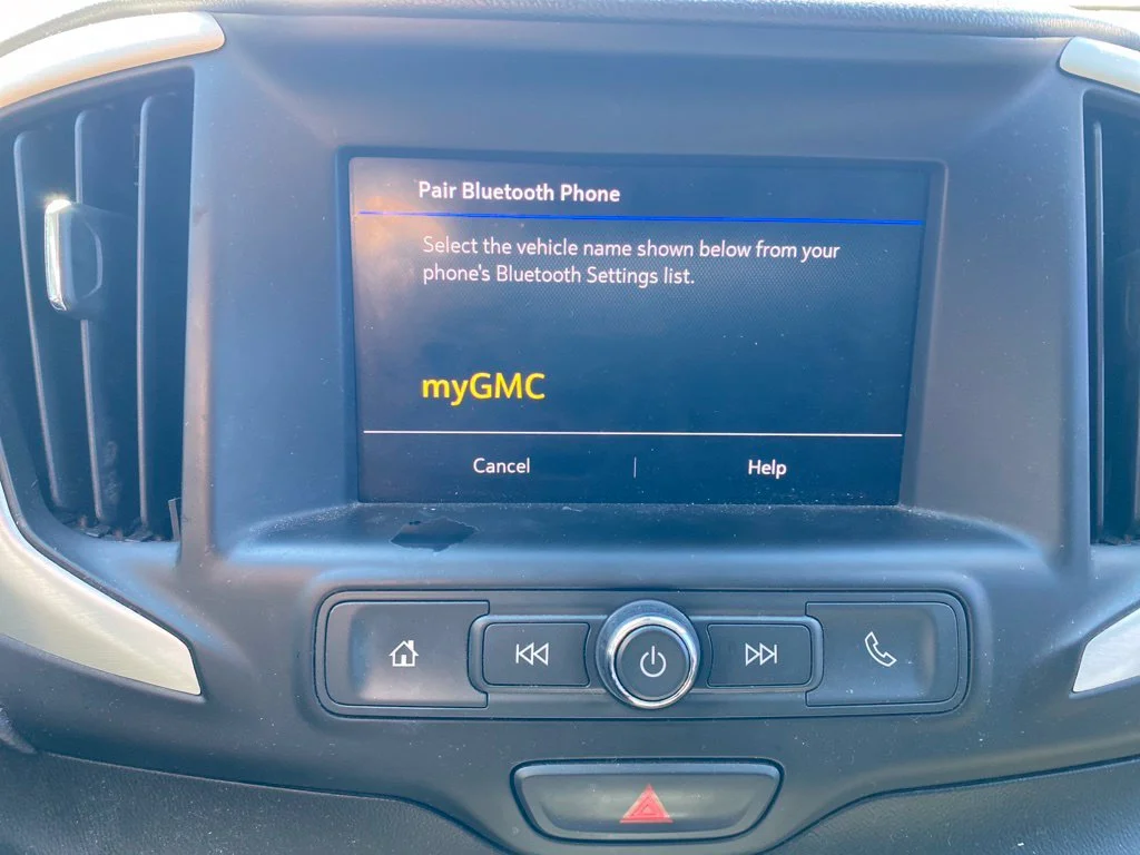 Used 2020 Gray GMC SLE image 13