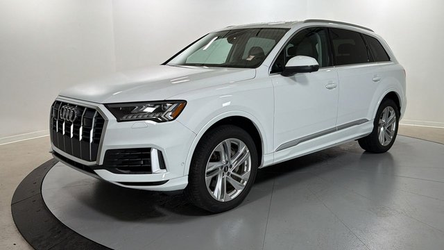 2023 Audi Q7 55 Premium Plus