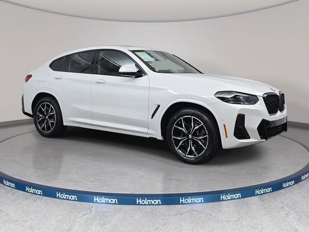 Used 2024 Alpine White BMW xDrive30i image 4