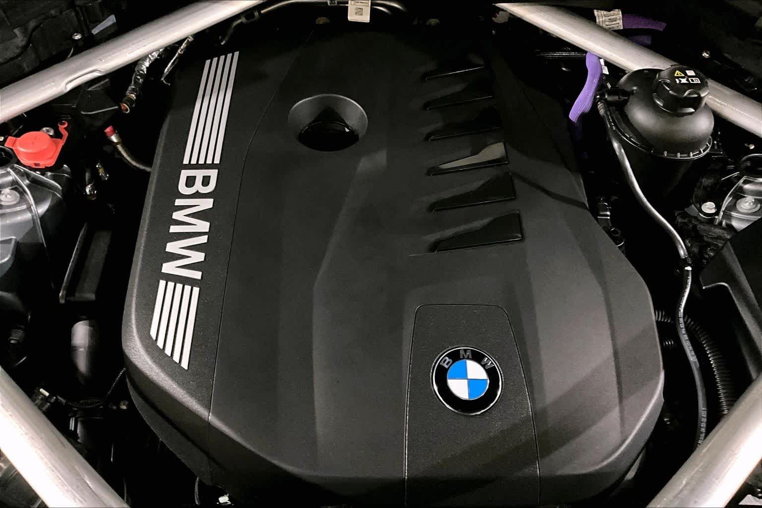 Certified Used 2026 GREY BMW xDrive40i image 30