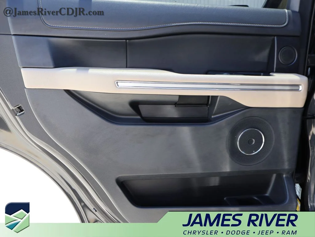 Used 2024 Gray Ford Limited image 18