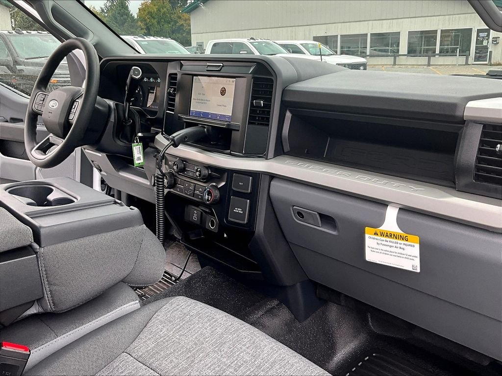 New 2026 Oxford White Ford XL image 10