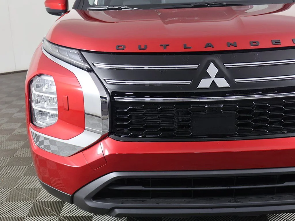 2026 Mitsubishi Outlander ES - Photo 14