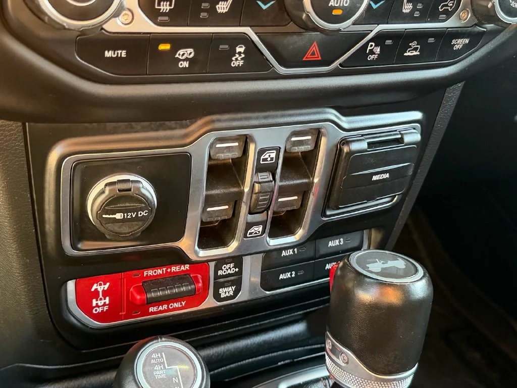Used 2021 Gray Jeep Unlimited Rubicon 392 image 26