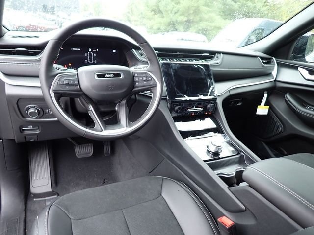 New 2025 Silver Zynith Exterior Paint Jeep Altitude X image 15