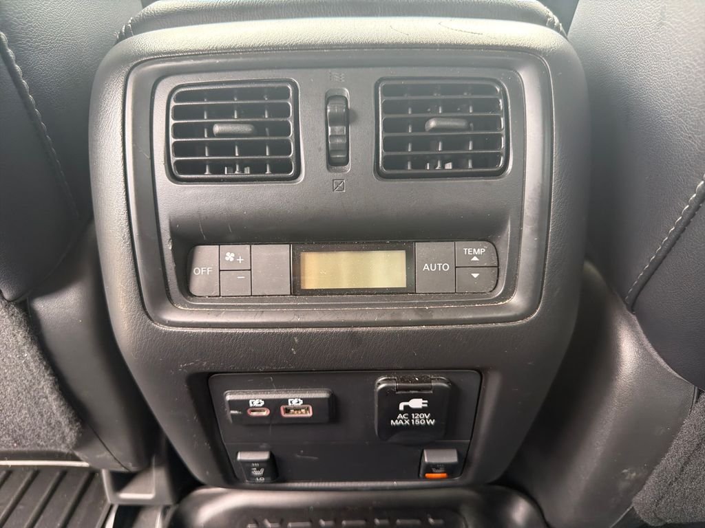 Used 2020 Silver Nissan SL image 30