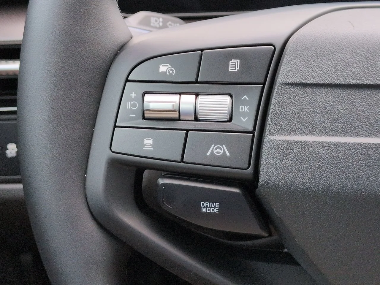 New 2027 Wolf Gray Kia EX image 29