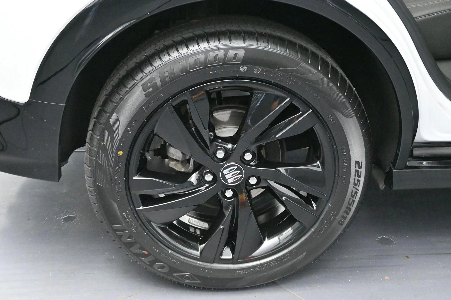 Used 2024  Buick Sport Touring image 29