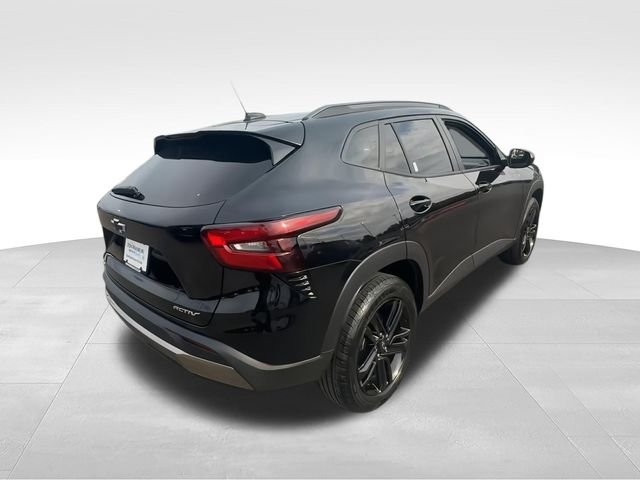 Used 2025 Black Chevrolet ACTIV image 8