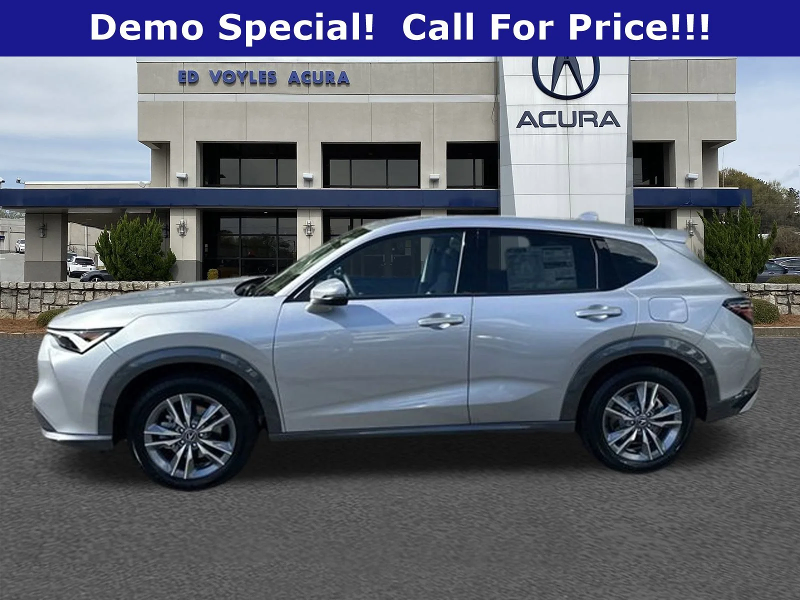 Certified Used 2025 Solar Silver Metallic Acura FWD image 8
