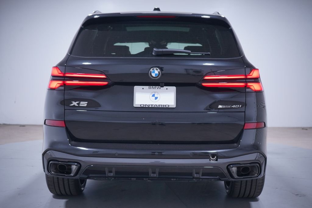 New 2026 Black Sapphire Metallic BMW sDrive40i image 5