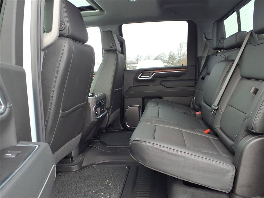2026 GMC Sierra 3500HD Denali - Photo 5