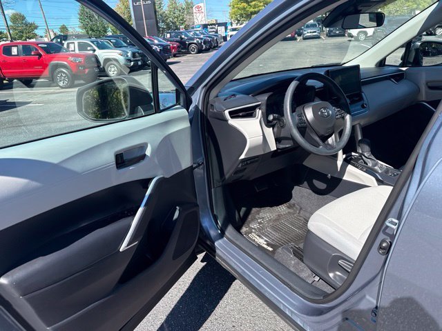 Certified Used 2025 Celestite Toyota L image 18
