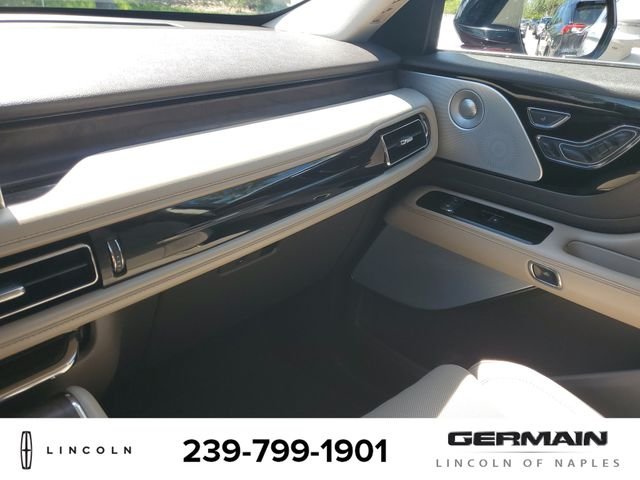 Used 2022 Red Lincoln Reserve image 36