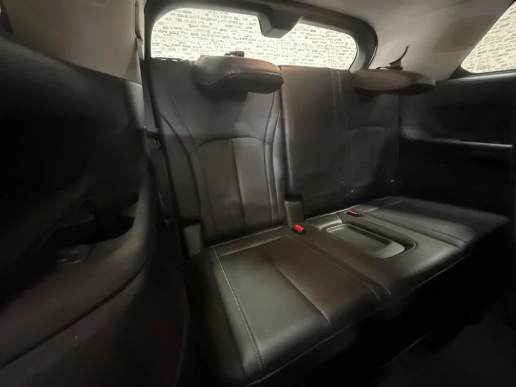Used 2023 Majestic White INFINITI LUXE image 14