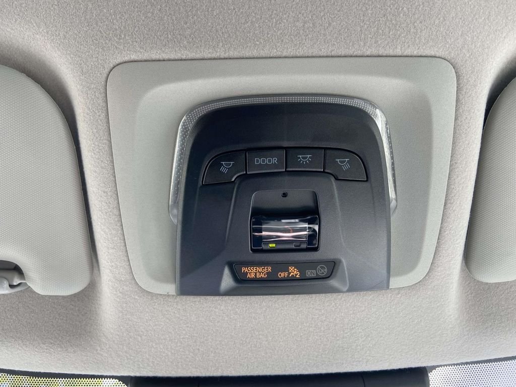Used 2026 Silver Toyota L image 28
