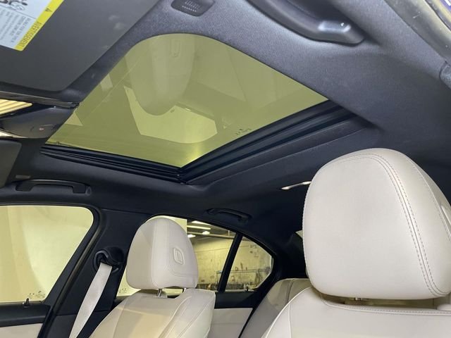 Used 2019 Blue BMW 330i xDrive image 18